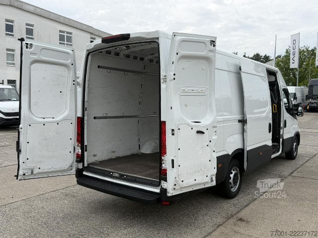 Furgon z wysokim dachem IVECO 35S16 V aktuelles Modell / MAXI