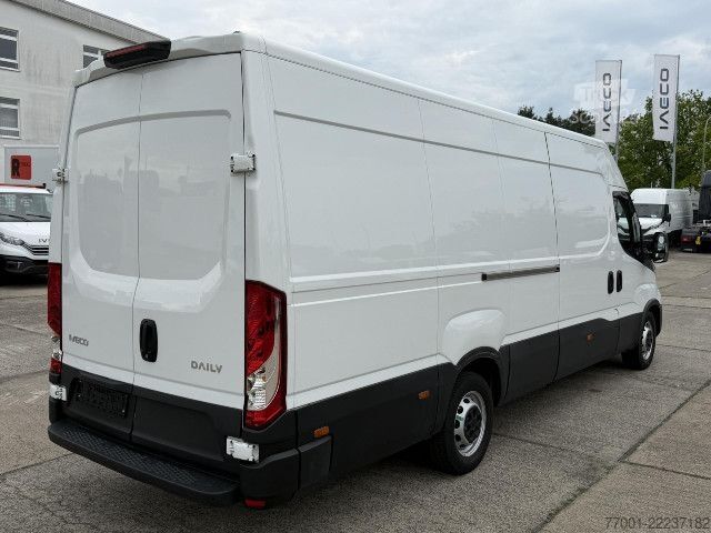 Furgon blaszak IVECO 35S16 V MY24 MAXI