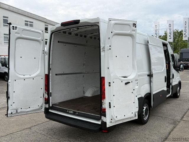 Furgon blaszak IVECO 35S16 V MY24 MAXI