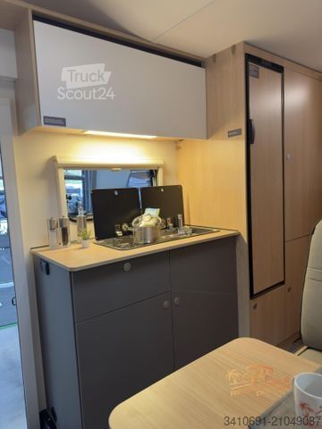 Альковний автокемпер LMC Tourer Alkoven A 690 G 8G Auto Fahrradträger