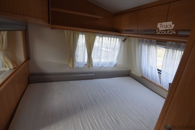 Caravane CHATEAU Calista 400 ATF mit Vorzelt