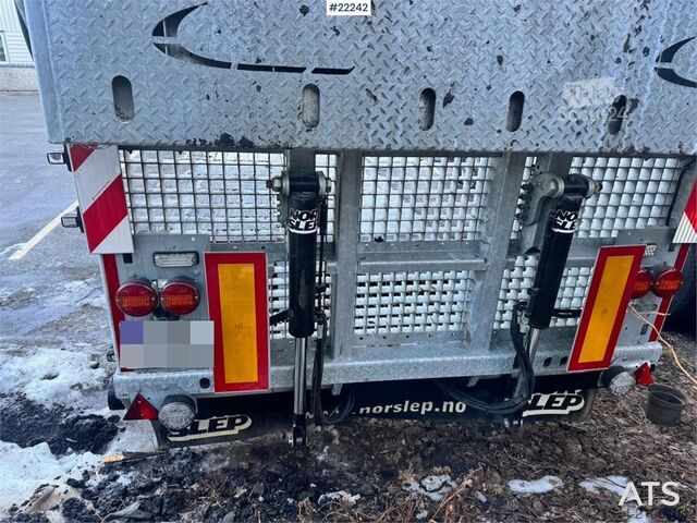 Low loader Fliegl DTS 300 Machinery Trailer – Hydraulic Ramps