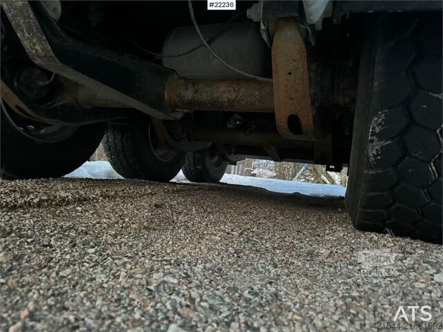 Rimorchio a triplo asse Ovox  Ovox triple-axle trailer