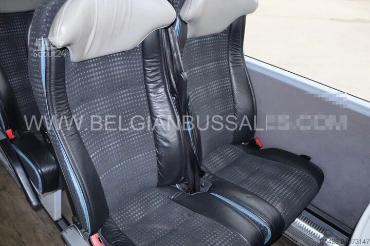 Motor coach Van Hool EX 16 M/LIFT