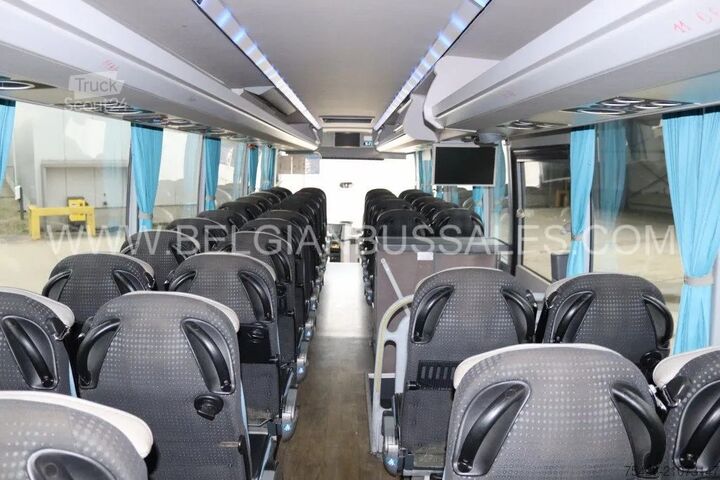 Motor coach Van Hool EX 16 M/LIFT