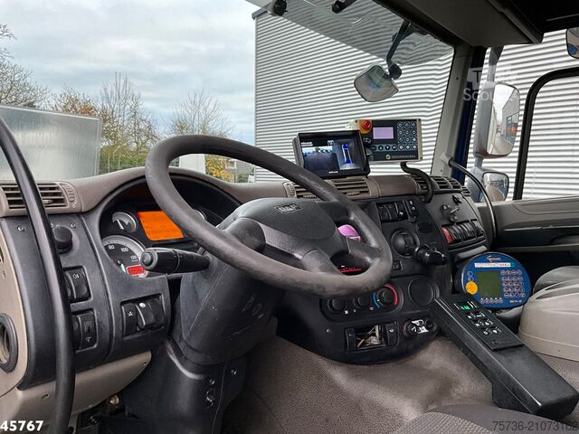 Refuse collection vehicle DAF FAG 75 CF 250 Geesink 20m³