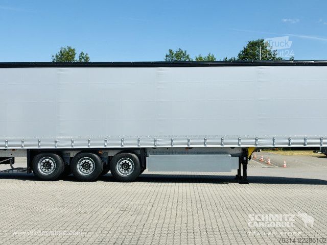 Auflieger mit Pritsche & Plane Schmitz Cargobull Curtainsider Standard Getränke