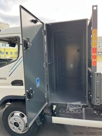 Furgonetka pick-up Fuso ECANTER 4C15 S-BAT4X2 2800