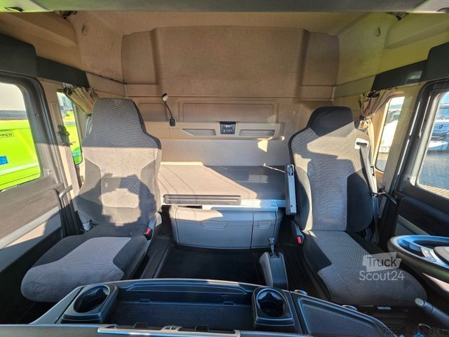 Standard SZM MAN TGX 18.500 4X2 BLS / Retarder / Standklimaanlage