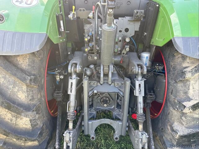Traktori Fendt 724 Vario S4 ProfiPlus