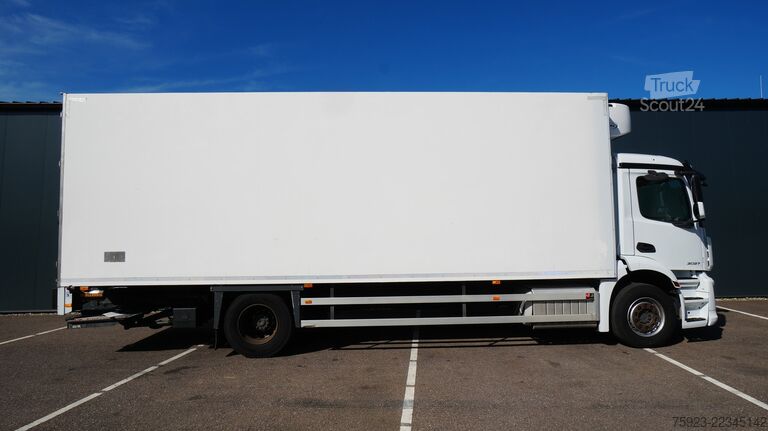 Kühl-/Tiefkühltransport Mercedes-Benz Antos 2027 frigo truck with CARRIER SUPRA 850