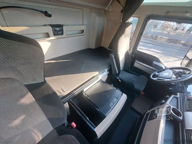 Volume trekker MAN TGX 18.500 LLS-U -INTARDER-2Tanks-ACC-Standklima