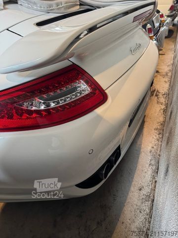 Furgon PORSCHE 911 Turbo Cabrio