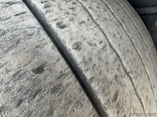 Semi-remorque bâchée KöGEL 3-ACHS MEGA-TRAILER, S24-1, SAF-ACHSEN, HUBDACH