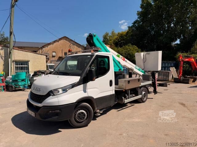 فان Iveco 35S140.  19.5 M