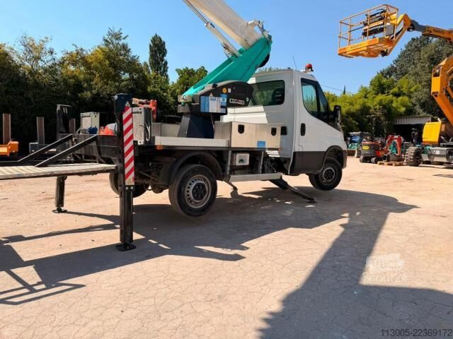 فان Iveco 35S140.  19.5 M