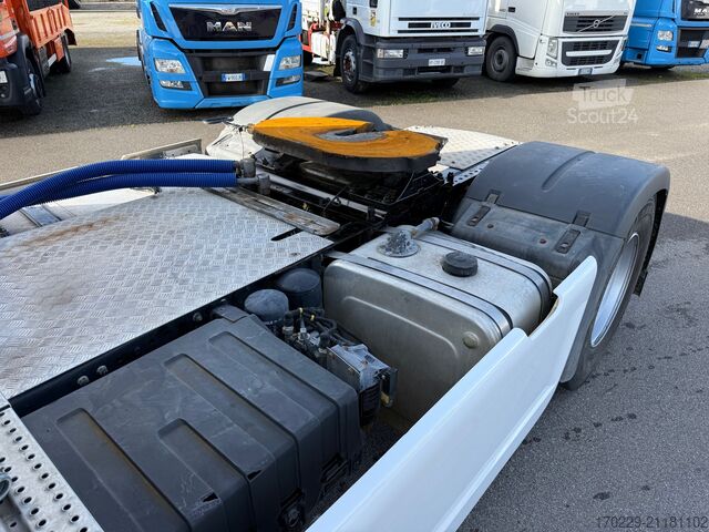 Tracteur routier standard MAN TGX 18.560