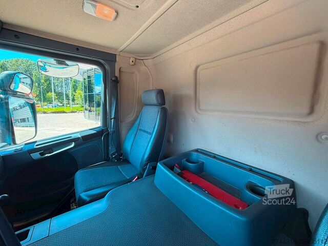 Ladbil med lad SCANIA P280