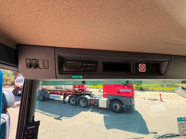 Ladbil med lad SCANIA P280