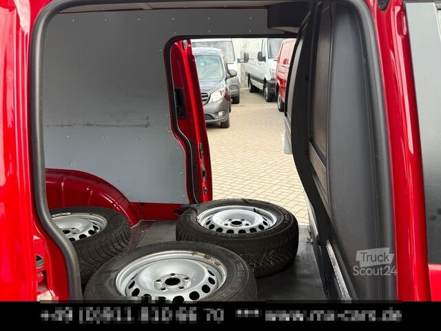 Slēgtais furgons VOLKSWAGEN Caddy Maxi DSG Klima Navi Kamera 2 Schiebetüren