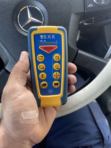 Vrachtwagen met dieplader & dekzeil Mercedes-Benz Atego 1530 L