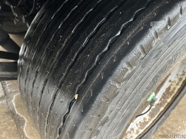 Liukuvat pressut Krone Profi Liner / Mega / Curtinside / BPW Drum / NL...