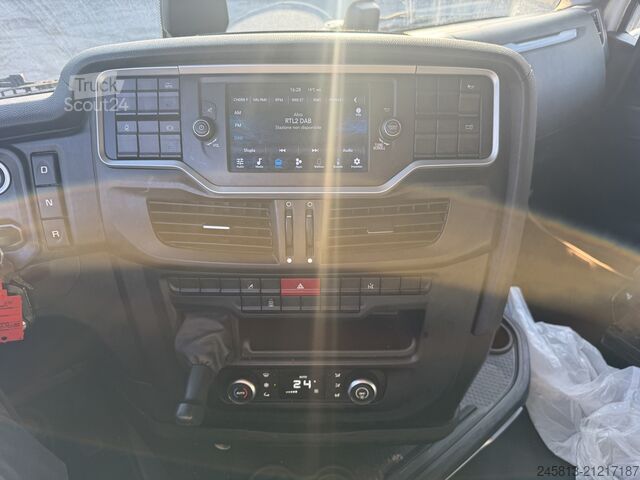 Standard tractor unit Iveco SWAY 570