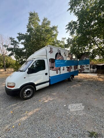 شاحنة صندوقية Renault Master 2.5 dci