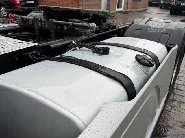 Standardni tegljač DAF XF 530 FT - ACC - 4x2 - Hydraulik - Intarder