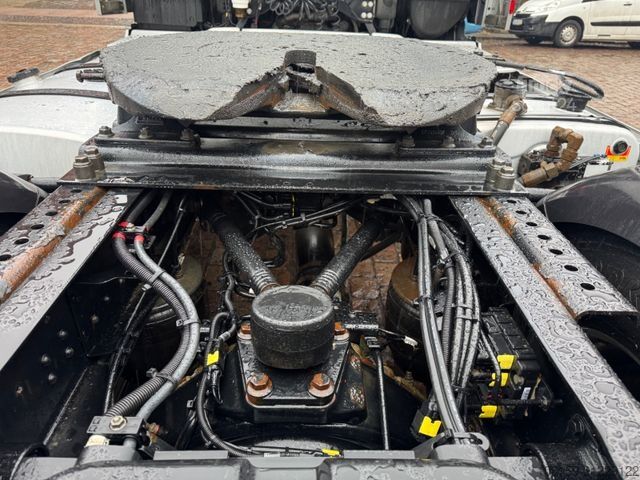 Standardni tegljač DAF XF 530 FT - ACC - 4x2 - Hydraulik - Intarder