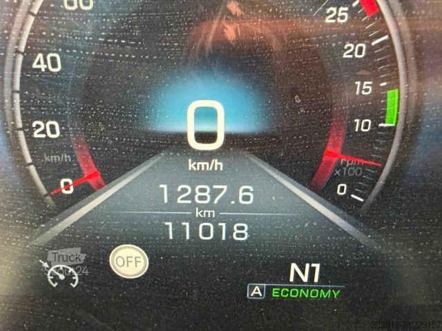 Τρίπλευρο ανατρεπόμενο φορτηγό MERCEDES-BENZ AROCS 3548 8x4 Euro 6 Meiller Kipper Bordmatik