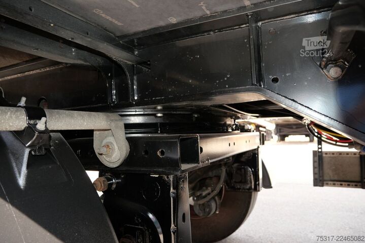 Semi-remorque bâchée KRONE SZP 18 / CITY TRIDEC /LBW 2000 kg / BPW / LIFT