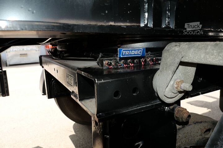 Semi-remorque bâchée KRONE SZP 18 / CITY TRIDEC /LBW 2000 kg / BPW / LIFT