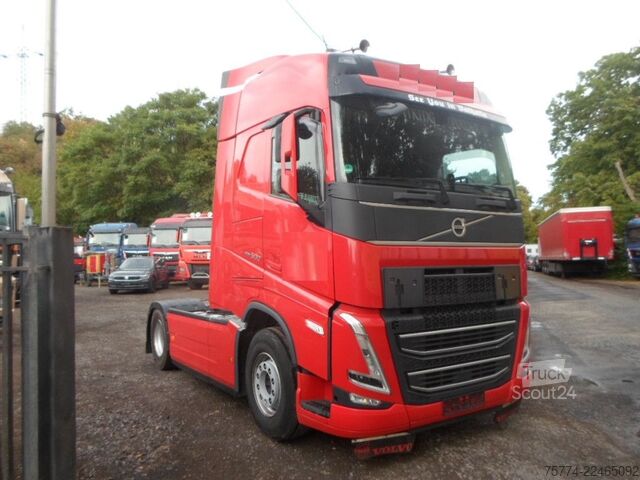Vakio vetoauto VOLVO FH 500/ Globetrotter/
