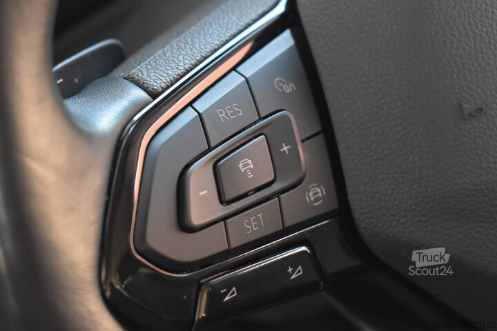 Lakóautó FORD Tourneo Connect 1.5 EcoBoost Aut. Titanium Camp