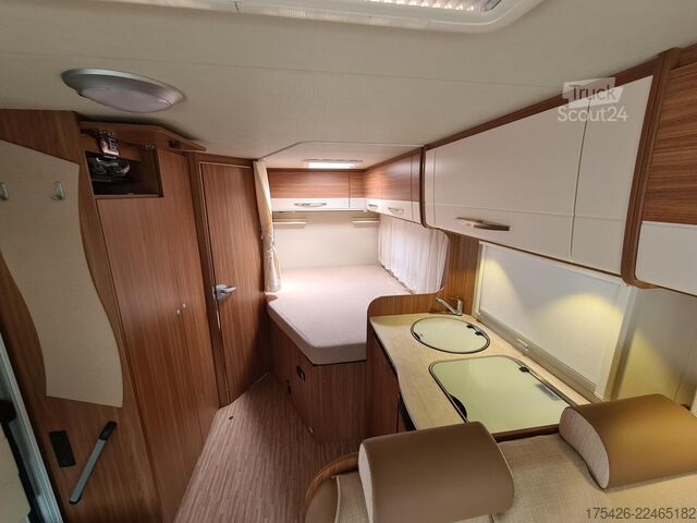 Pusiau integruotas kemperis CARADO T 345 *SAT + TV*Panorama-Dach*Markise*AHK*