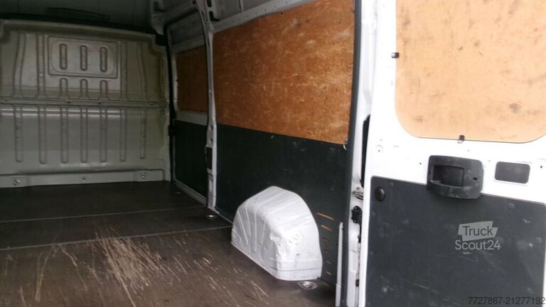 High roof van Peugeot Boxer 335 2.2 bluehdi 140cv S&S L3H3 E6d