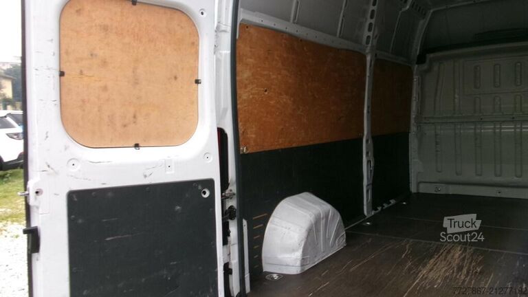 High roof van Peugeot Boxer 335 2.2 bluehdi 140cv S&S L3H3 E6d