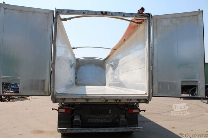 Semiremorcă basculantă GRANULA Kippmulde ALU/ALU - 52 m³ Nr.: 752