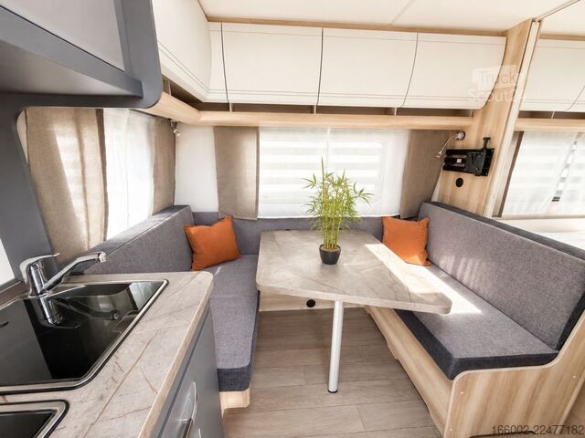 Caravana HOBBY De Luxe 400 SFe Modelljahr 2027 ausgestellt!