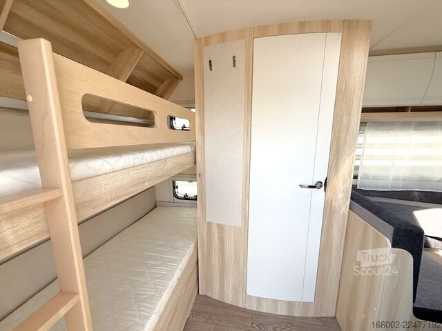 Caravana HOBBY De Luxe 490 KMF Modelljahr 2027 ausgestellt!