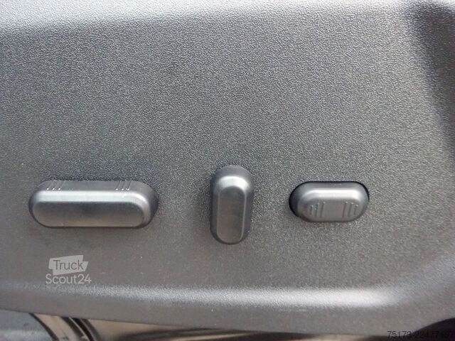 Microbuz FORD Transit Kombi 350 L2H2 Trend Autm SYNC4 ACC Kam