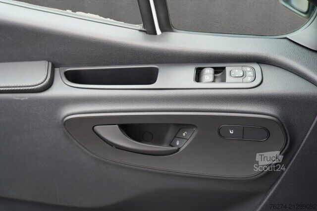 Панельний фургон Mercedes-Benz Sprinter 319 CDI Hochdach L4H2 Automatik AHK