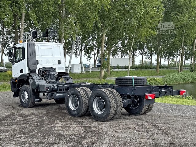 Chassis med førerhus Iveco T-Way AD380T47WH-3800 Chassis Cabin (13 units)