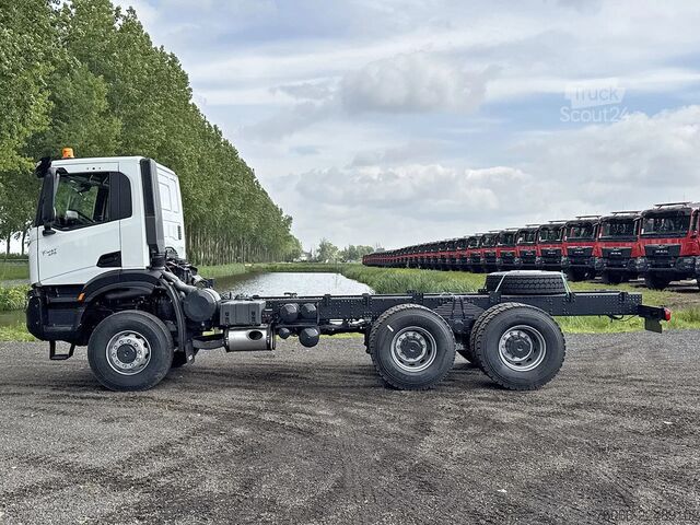 Chassis med førerhus Iveco T-Way AD380T47WH-3800 Chassis Cabin (13 units)