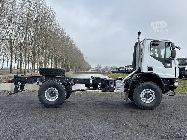 Chassis med førerhus Iveco EuroCargo 150 E28WS-4150 Chassis Cabin