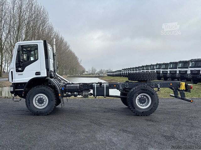 Chassis med førerhus Iveco EuroCargo 150 E28WS-4150 Chassis Cabin