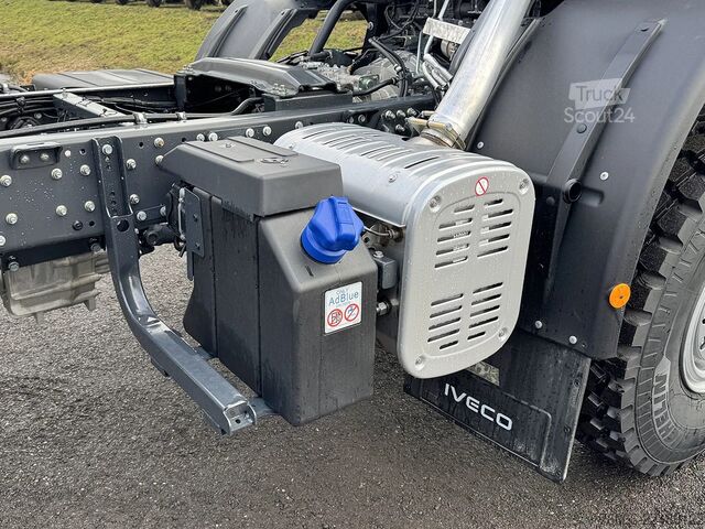 Chassis med førerhus Iveco EuroCargo 150 E28WS-4150 Chassis Cabin