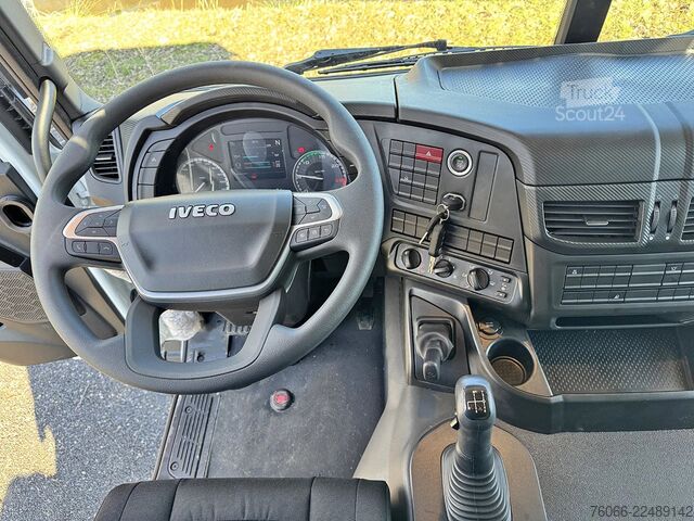 Standard-SZM Iveco T-Way AT720T47TH Tractor Head (10 units)