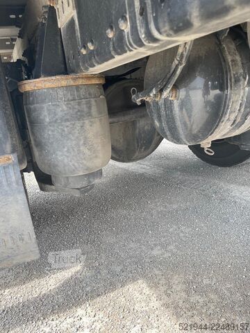 Sandučar kamion MAN TGL 12.250 Koffer Ladebordwand BÄR Navi